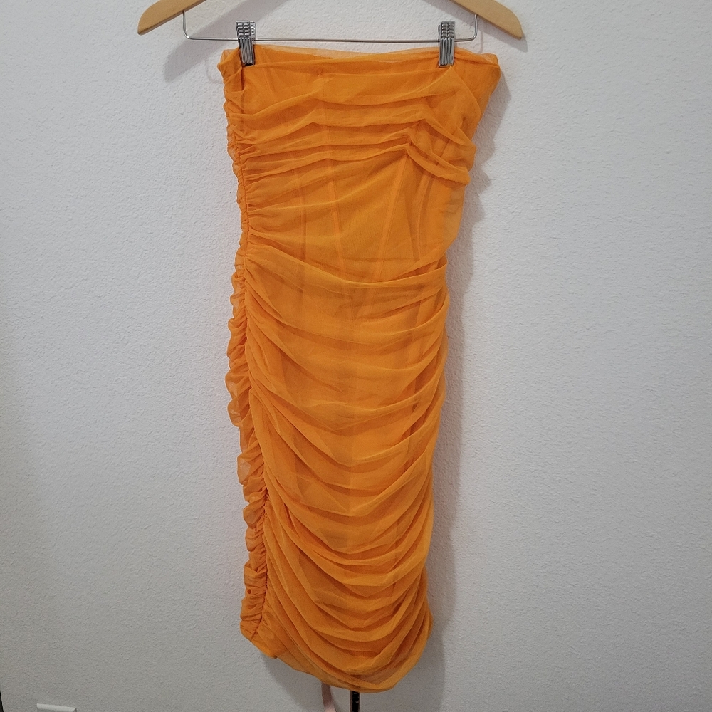 HOUSE OF CB Julianna Ruched Corset Dress - Picture 2 of 5
